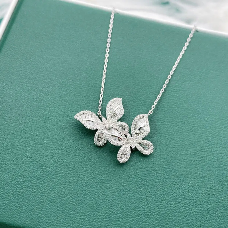 18K Gold 0.75ct Diamond Butterfly Pendant Necklace with Chain 18''
