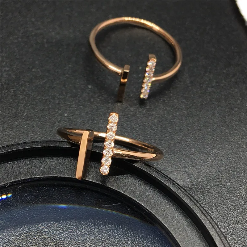 18K Gold Fashion Diamond Open Ring Exclusively Handcrafted 0.09 Carat Natural Diamond (H-F Color, VS1-VS2 Clarity)