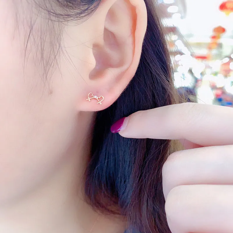 18K Gold Fashion Diamond Stud Earrings Exclusively Handcrafted Natural Diamond (H-F Color, VS1-VS2 Clarity)