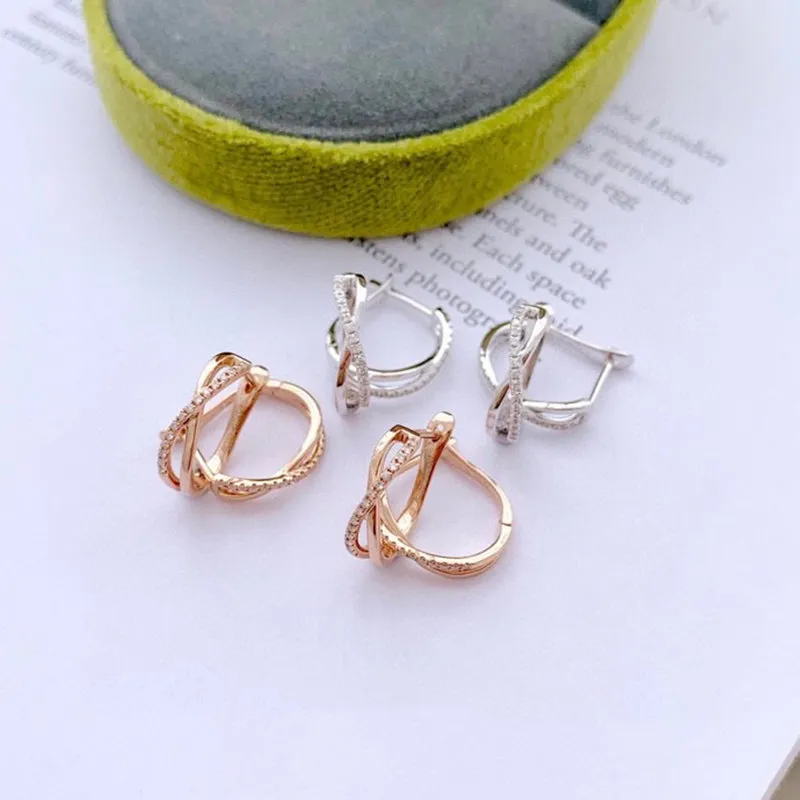 18K Gold Fashionable Simplicity Round Earrings Exclusively Handcrafted 0.11 Carat Natural Diamond (H-F Color, VS1-VS2 Clarity)