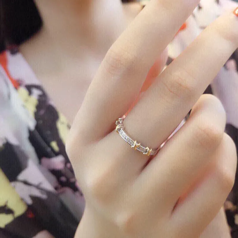 18K White Gold/Rose Gold Two-Tone Diamond Ring Exclusively Handcrafted 0.20ct Natural Diamond (H-F Color, VS1-VS2 Clarity)