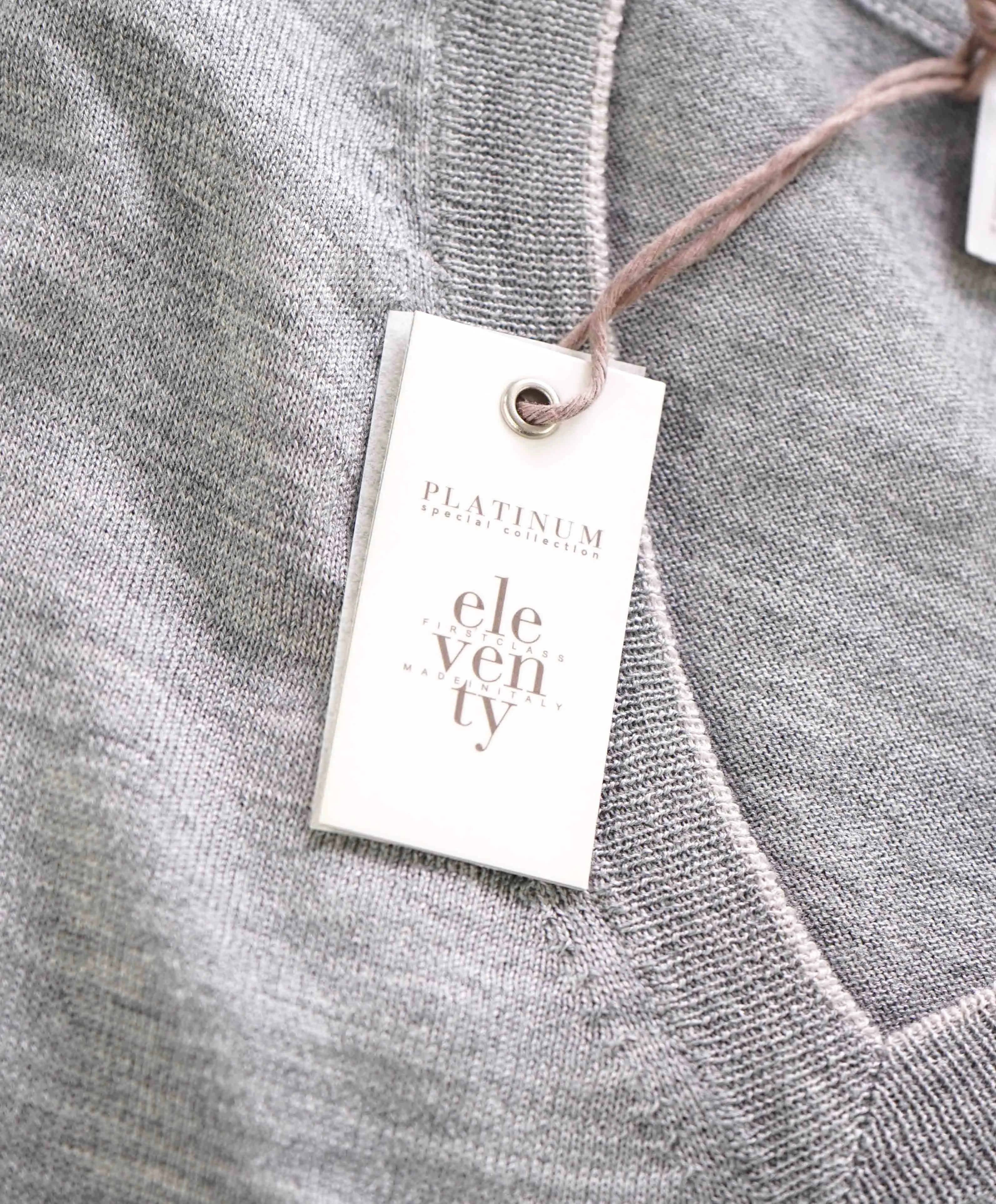 $395 ELEVENTY - *SILK / WOOL* Light Gray V-Neck Knit Sweater - XXL