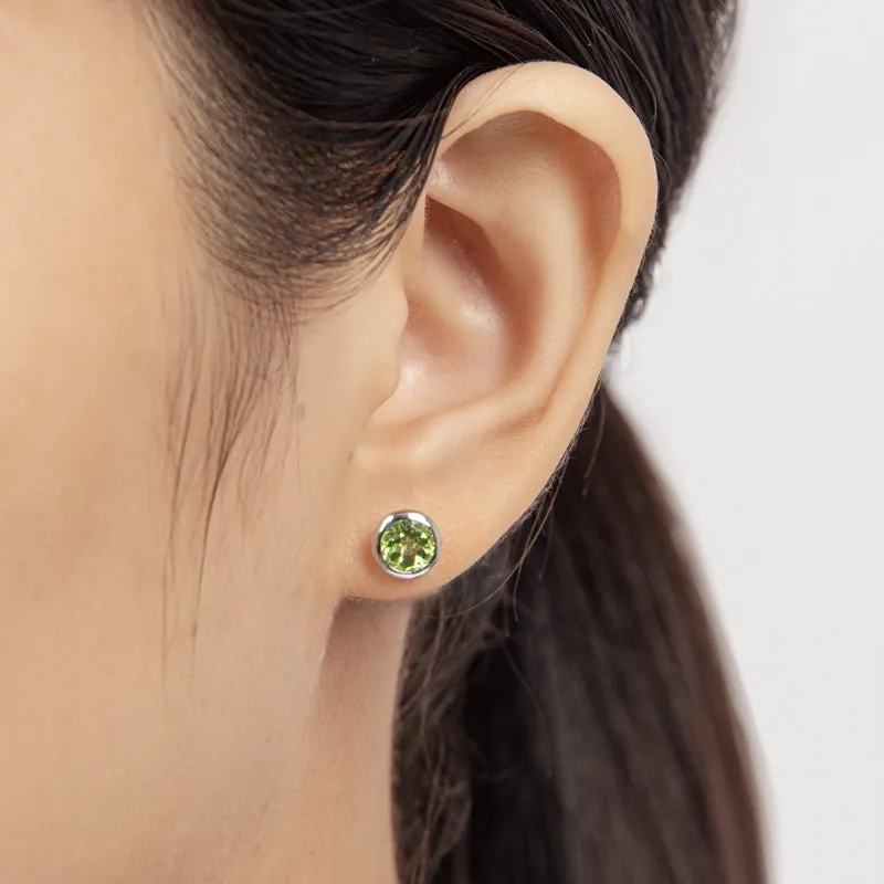 6mm Genuine Gmestone Peridot Stud Earrings