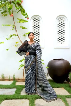 Aarti Sethia Studio    I   Black Hand Embroidered Lahariya Saree Set