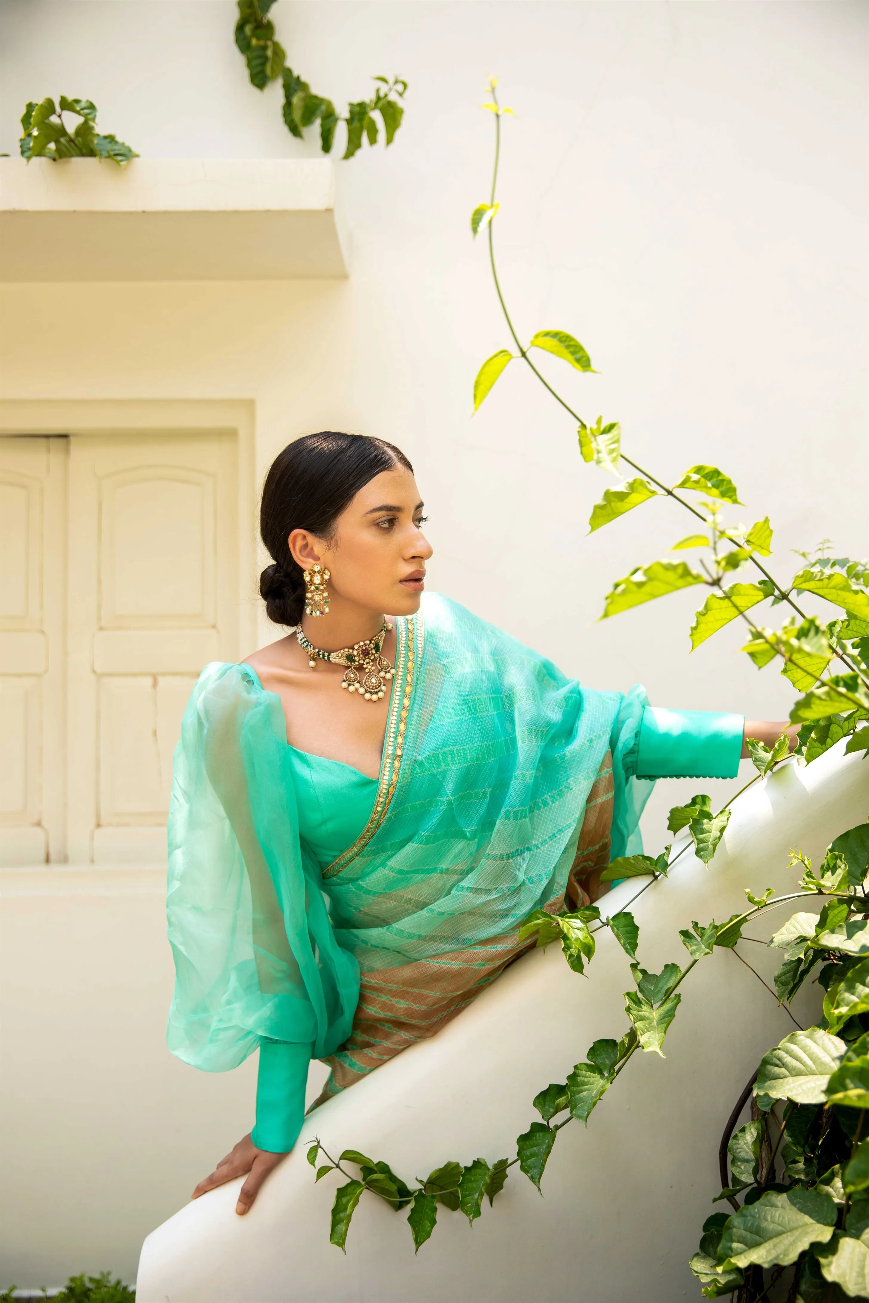 Aarti Sethia Studio    I   Sea Green Hand Embroidered Lahariya Saree Set