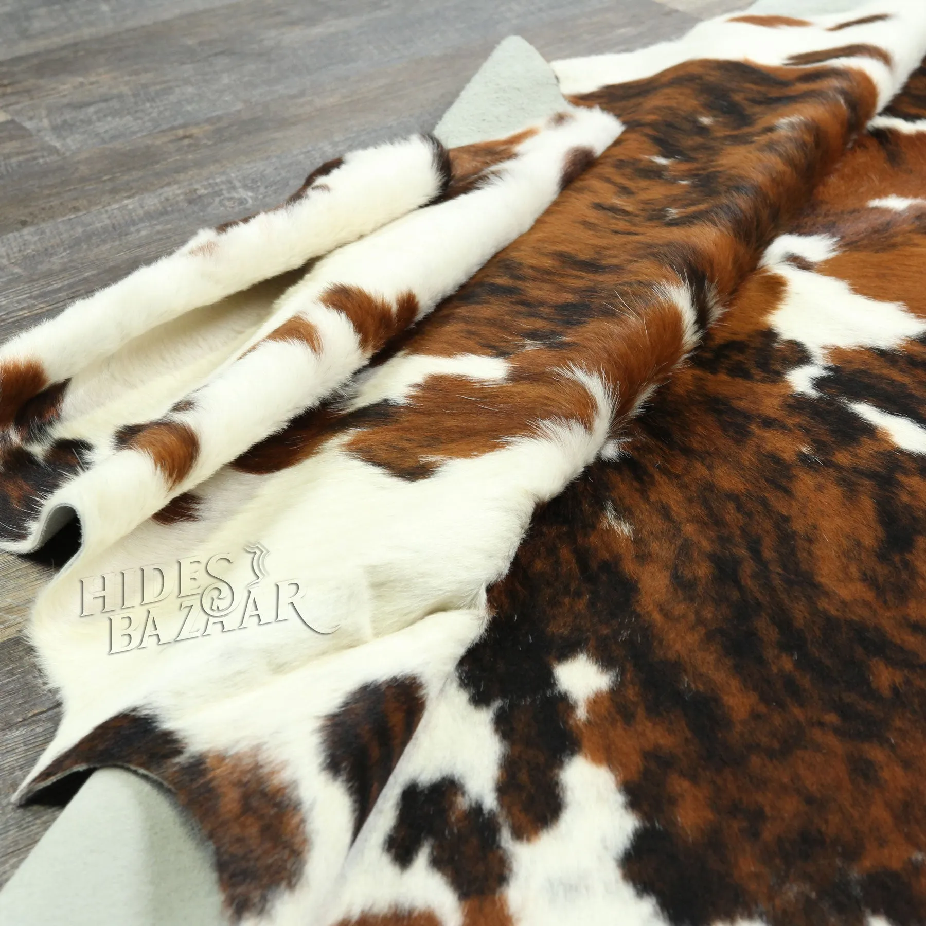Classic Tricolor Cowhide Rug