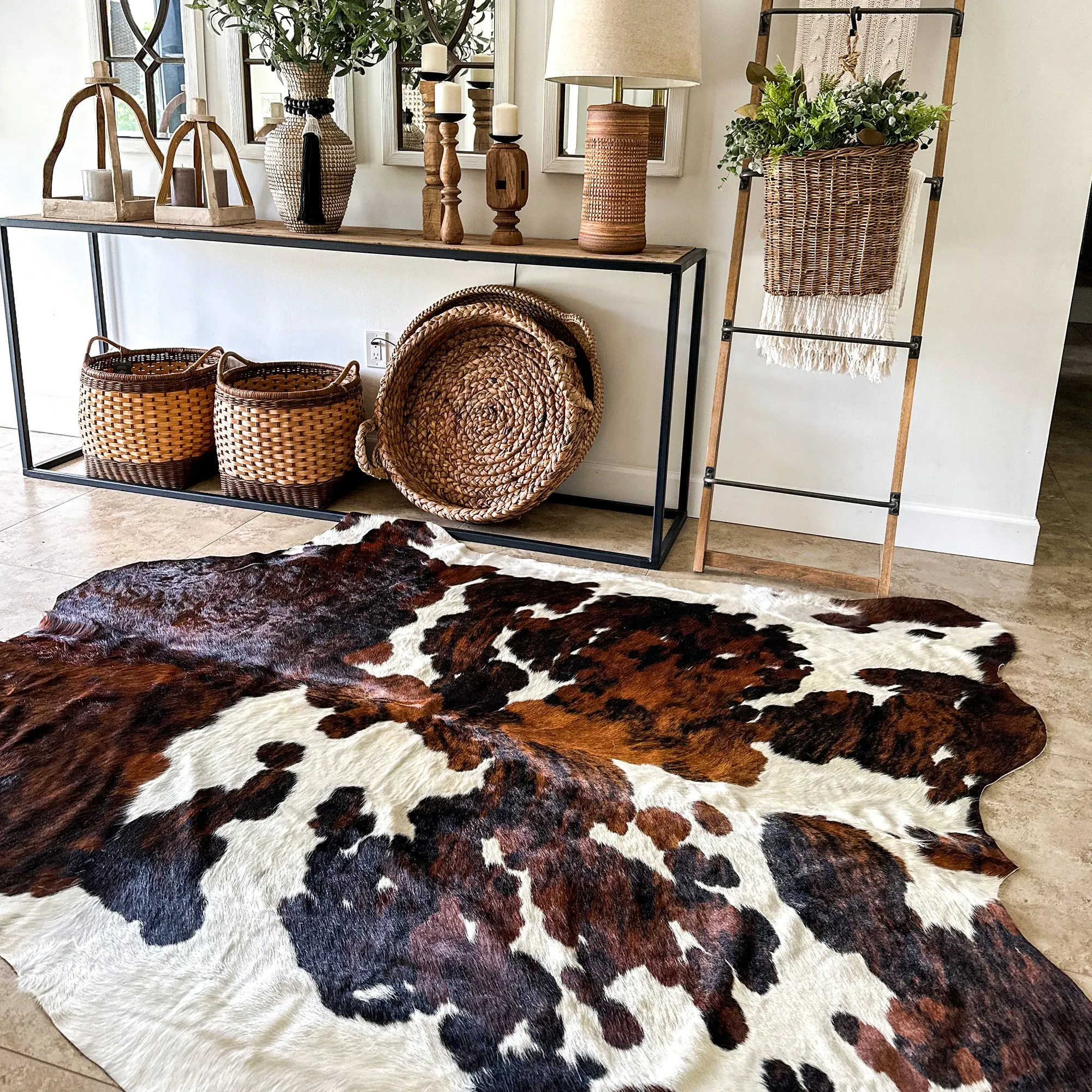 Classic Tricolor Cowhide Rug