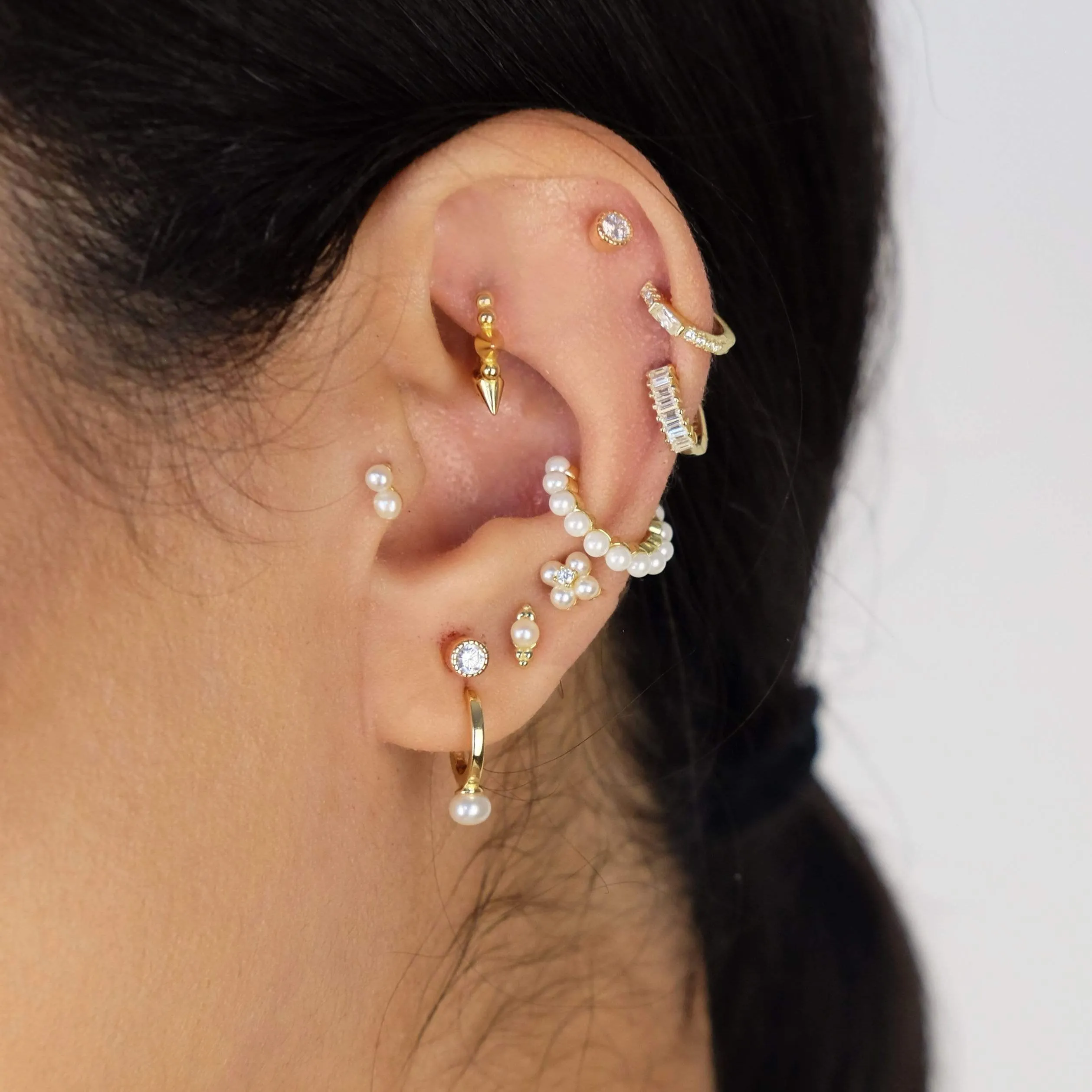 Clover Pearl Stud Earring