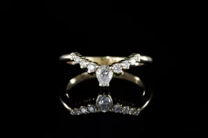 DIAMOND PEAR CHEVRON ACCENT RING