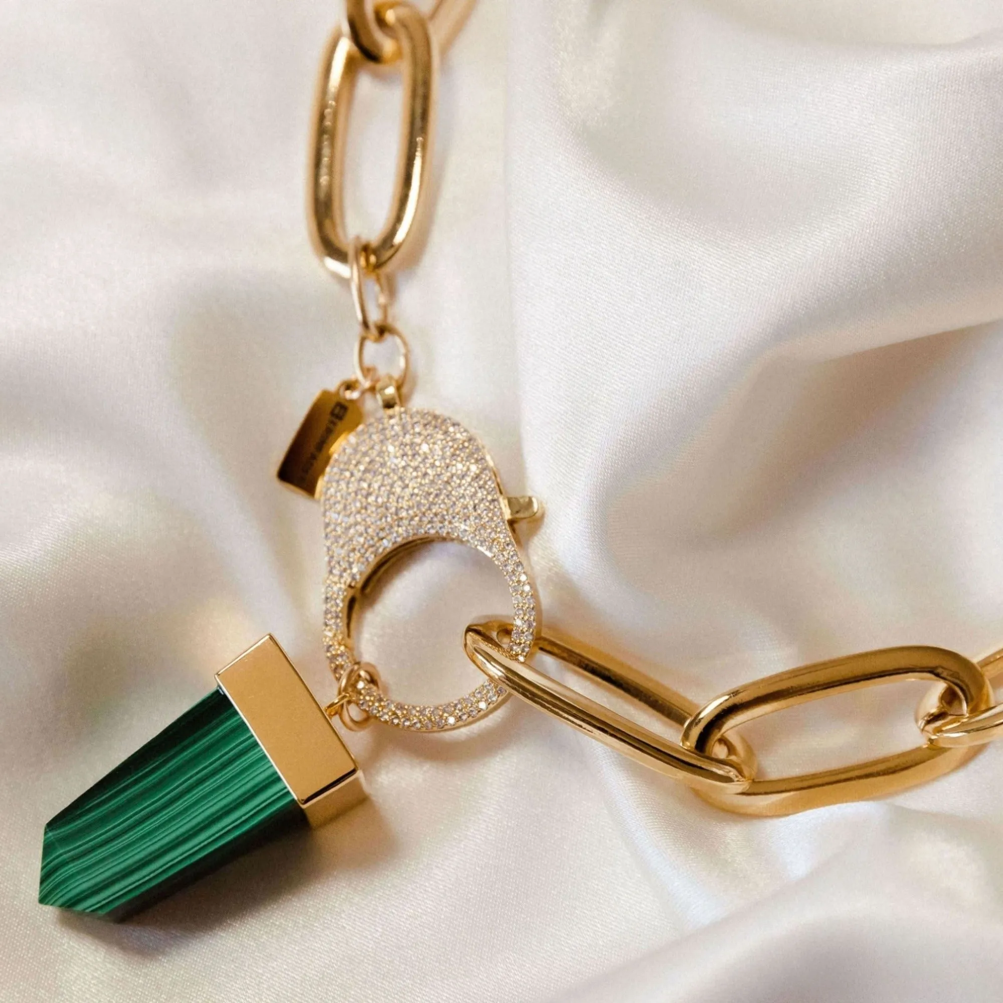 Flex Choker with Malachite Pendant
