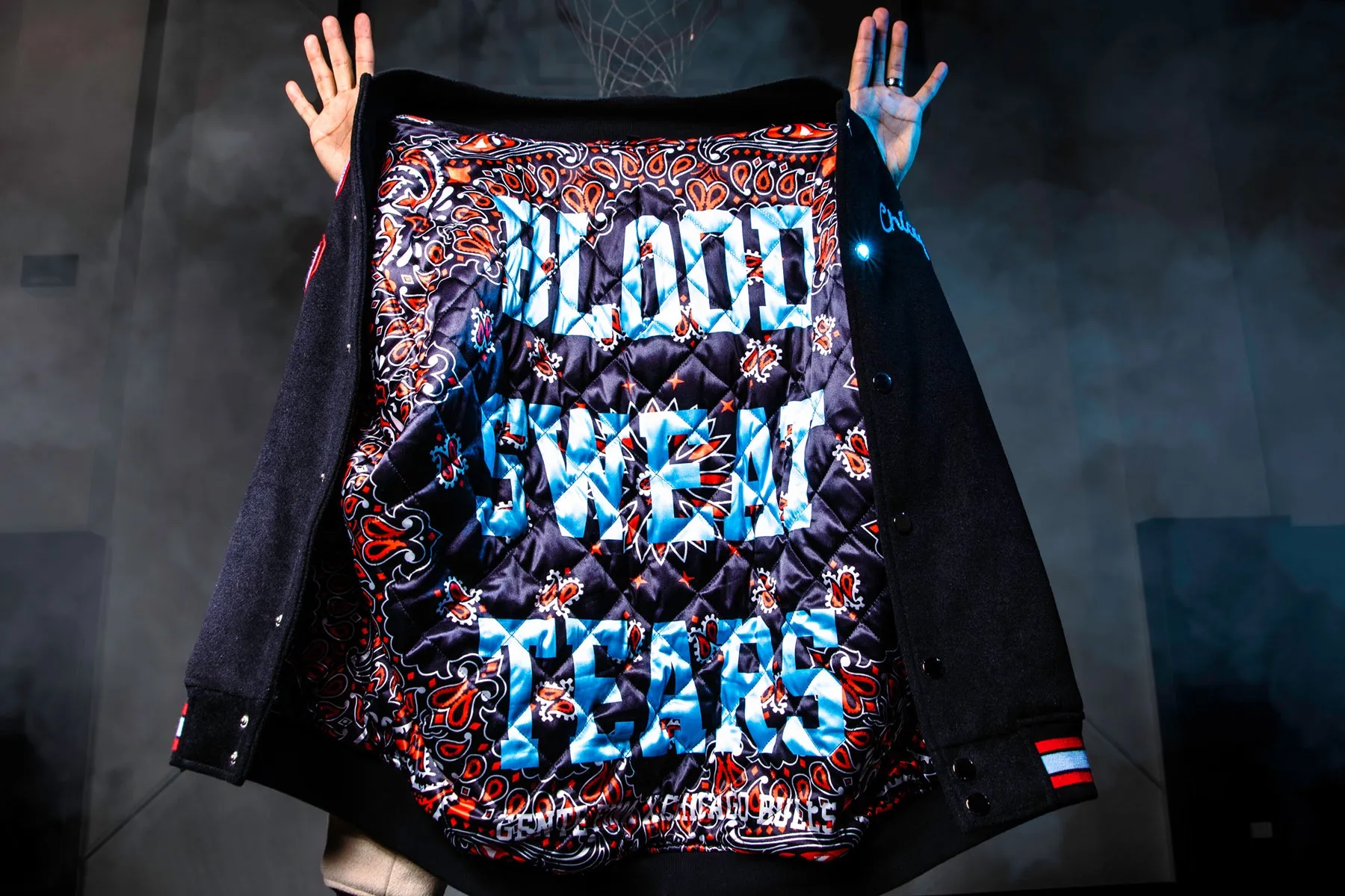 GENTE FINA x CHICAGO BULLS VARSITY JACKET