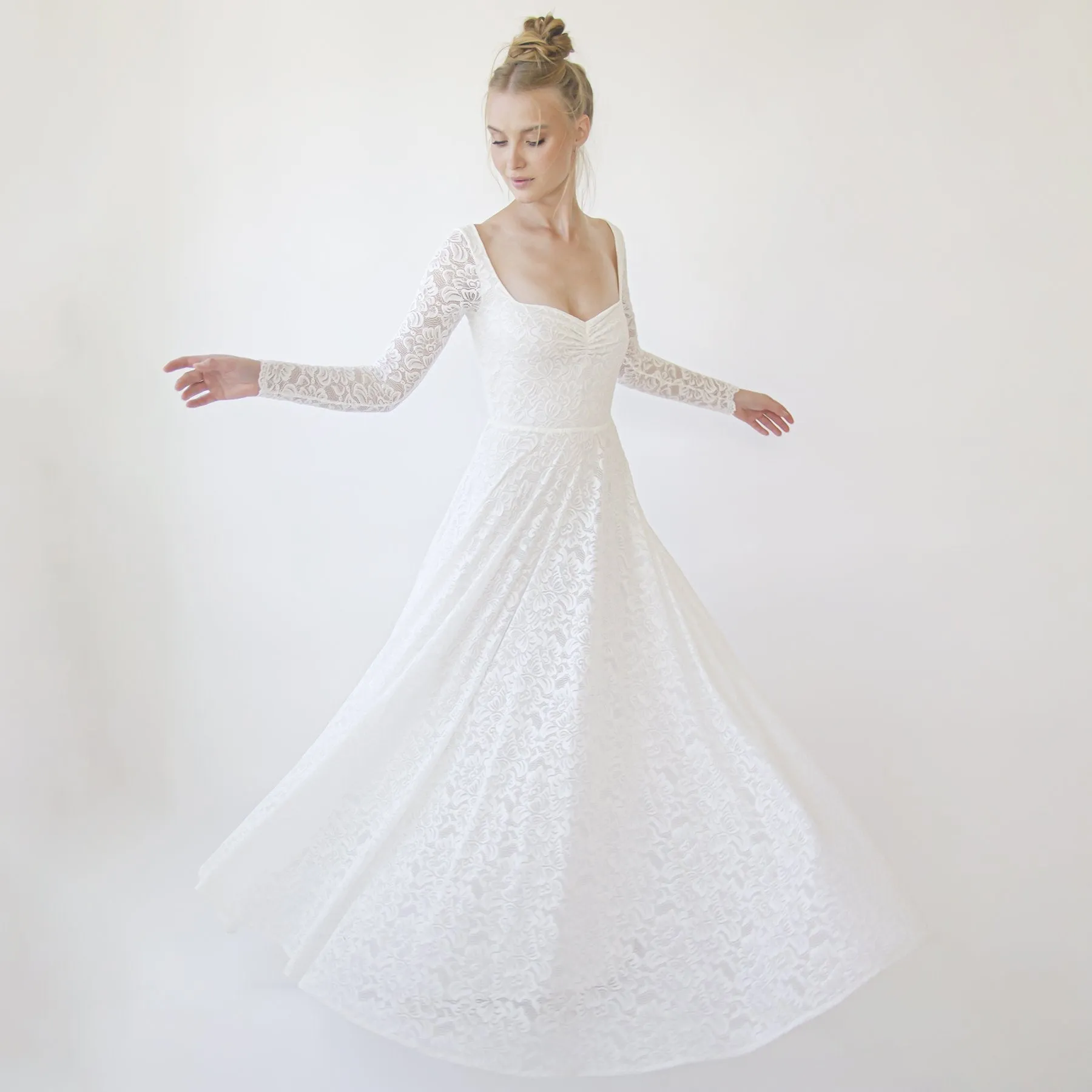 Ivory Sweetheart Lace Wedding Dress with Long Sleeves #1361