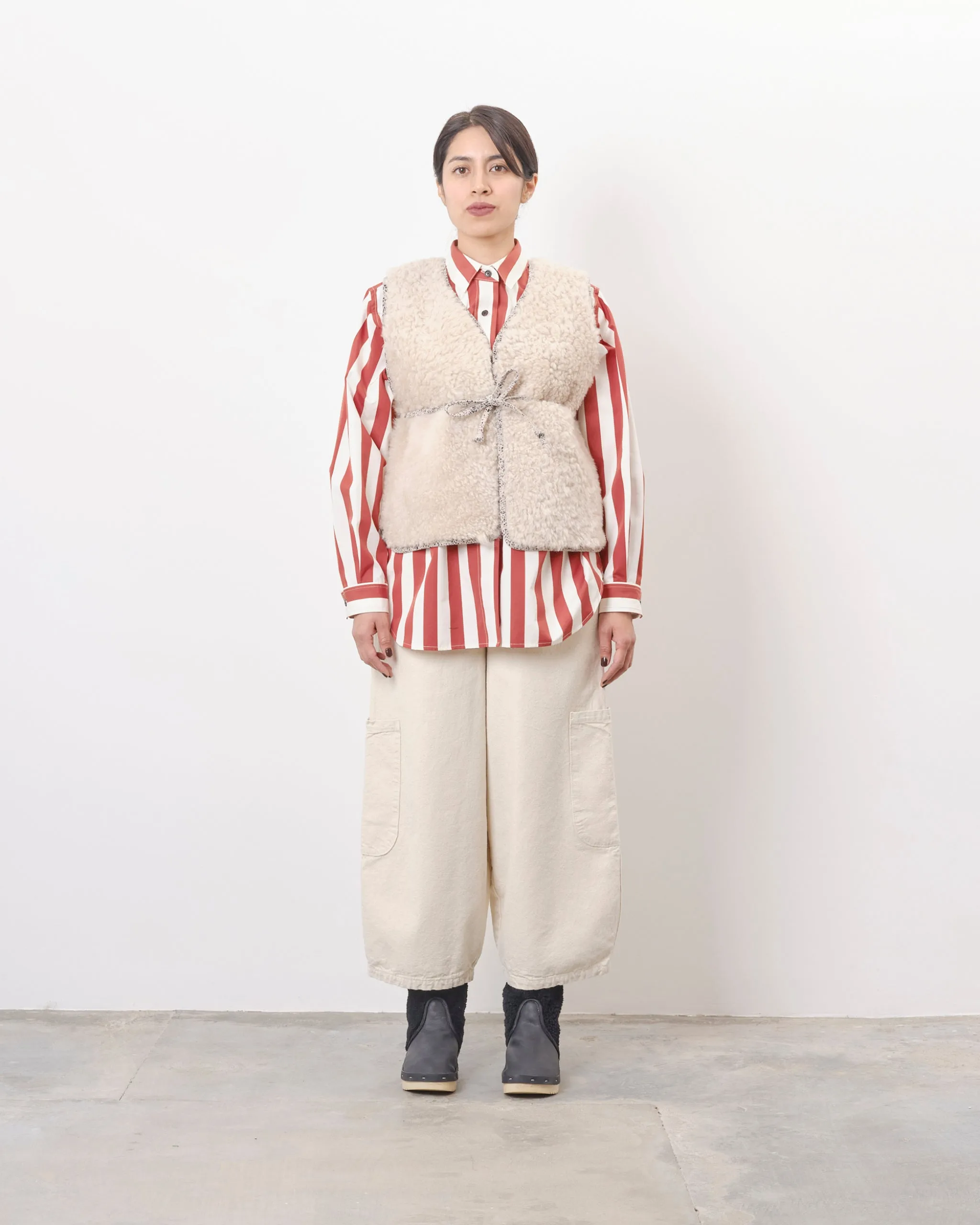 Moon Vest in Classic