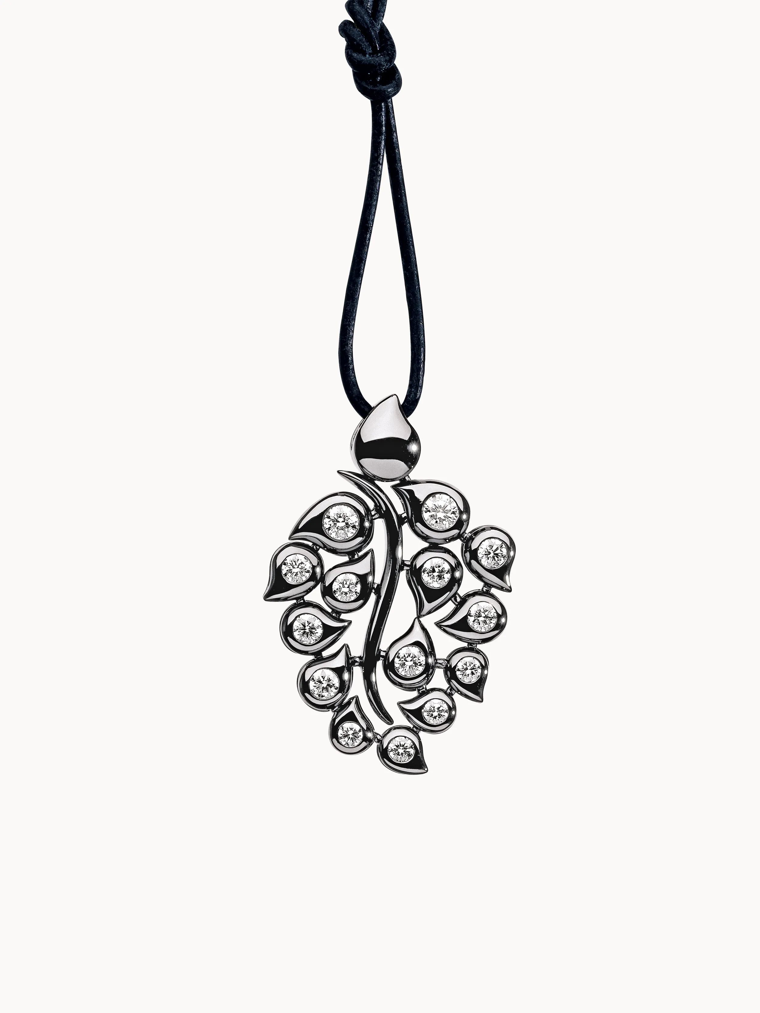 Pendant SNOWFLAKES Leaf Classic 18K white gold blackened