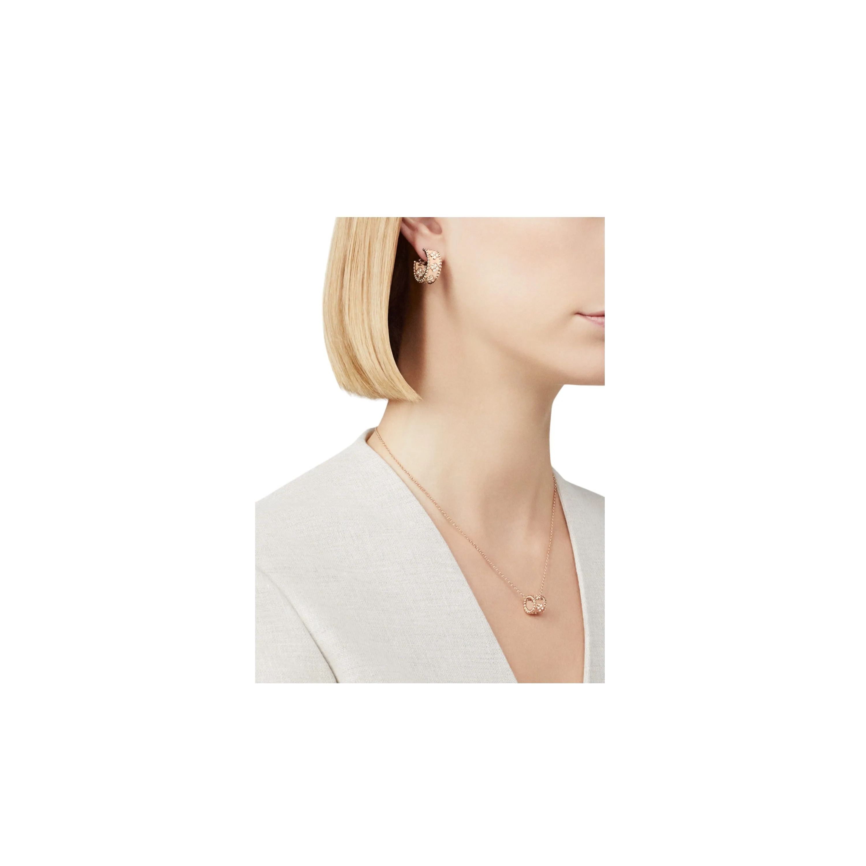 Perlée Clovers Hoop Earrings